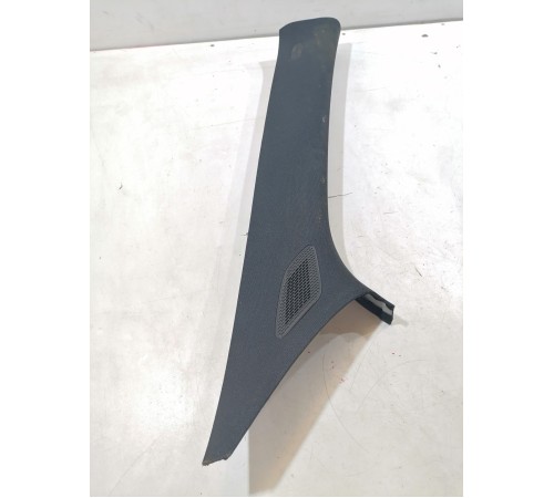 Обшивка стойки лобового стекла правая