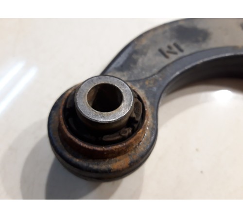 Рычаги подвески (задний, левый, верхний)