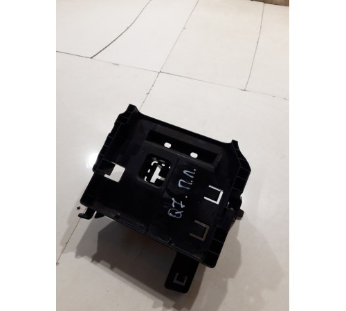 Кронштейн(крепление) салона передний левый