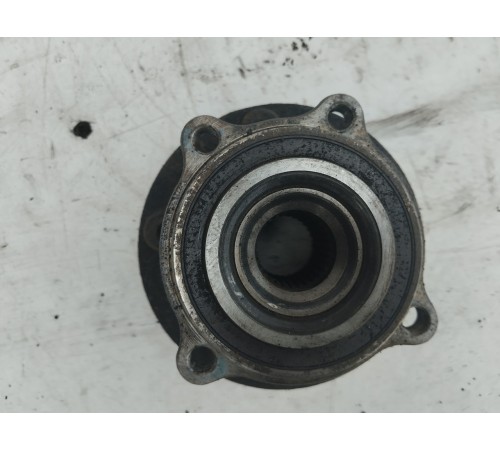 Ступица передняя левая