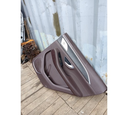 Обшивка двери задняя правая