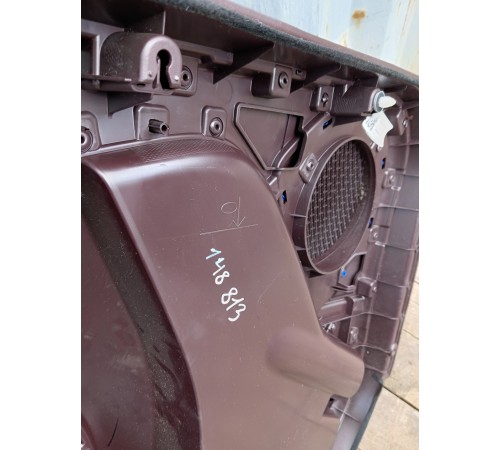 Обшивка двери задняя правая