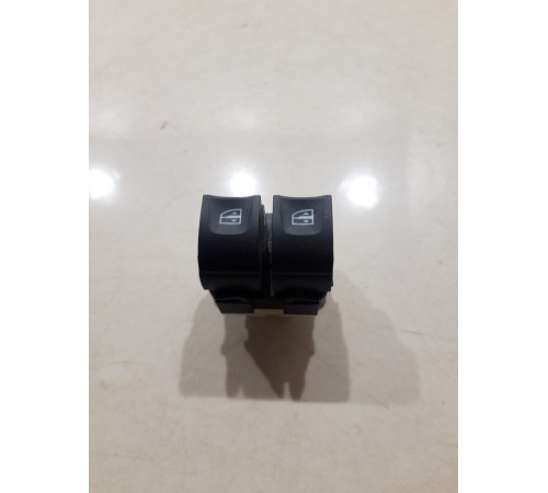 Кнопки стеклоподъемника передние левые