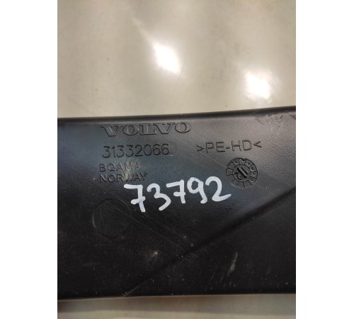 Воздуховод (правый)