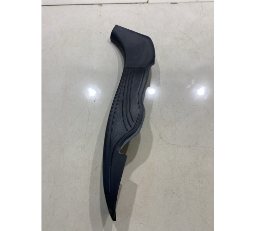 Обшивка крышки багажника(задняя левая)