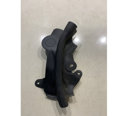 Уплотнитель капота (левый)