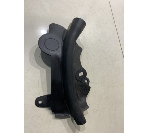 Уплотнитель капота (левый)