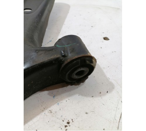 Рычаг подвески передний правый