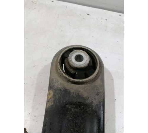 Рычаг подвески передний правый