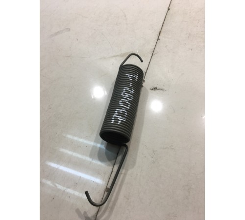 пружина петли двери багажника