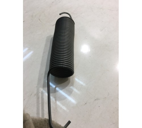 пружина петли двери багажника