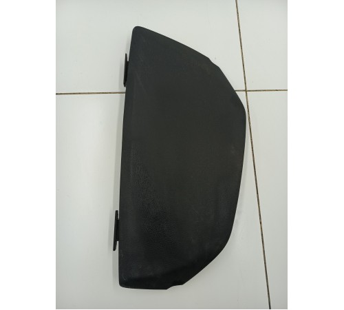 Крышка бардачка