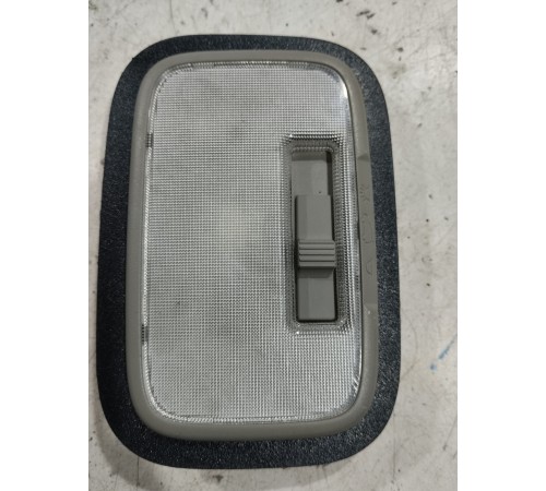 Плафон внутреннего освещения салона