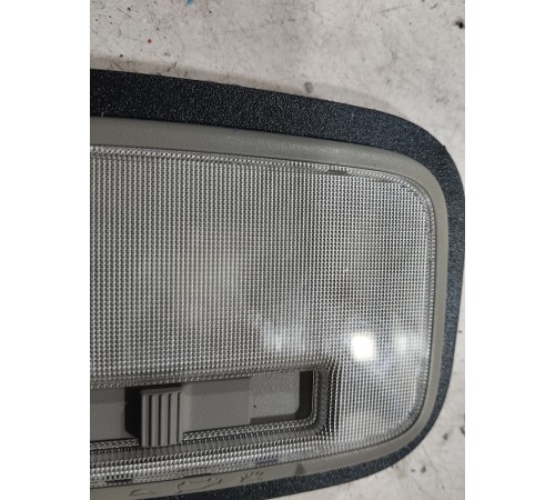 Плафон внутреннего освещения салона