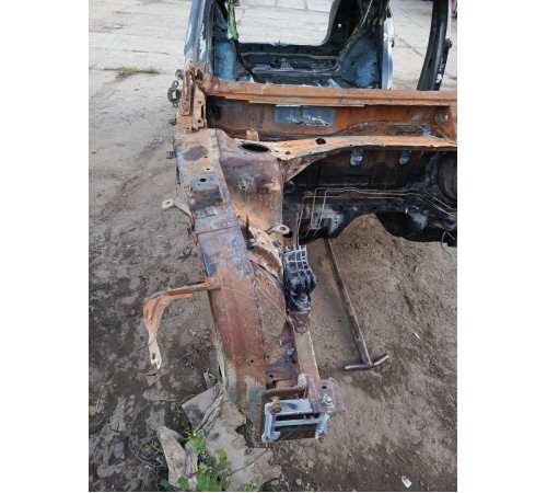 Лонжерон (четверть) передний правый