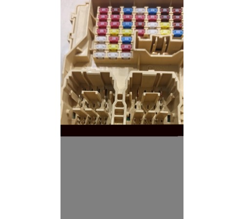 Блок предохранителей (салонный)