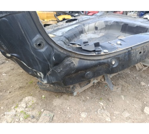 Задняя панель