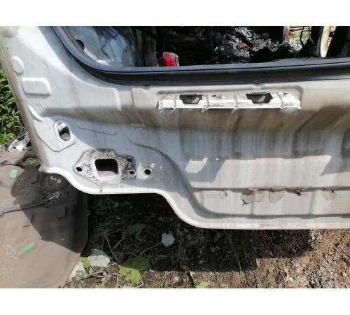 Панель задняя