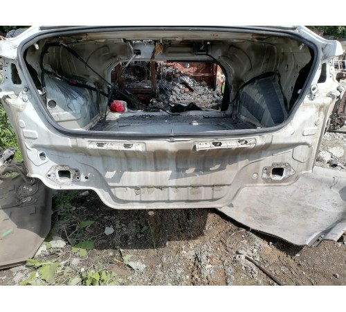 Панель задняя