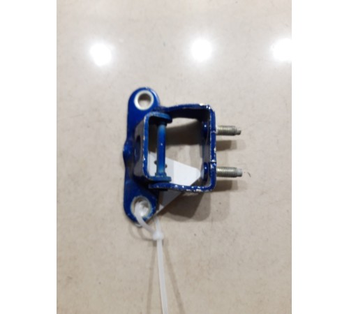 Петля крышки багажника(левая)