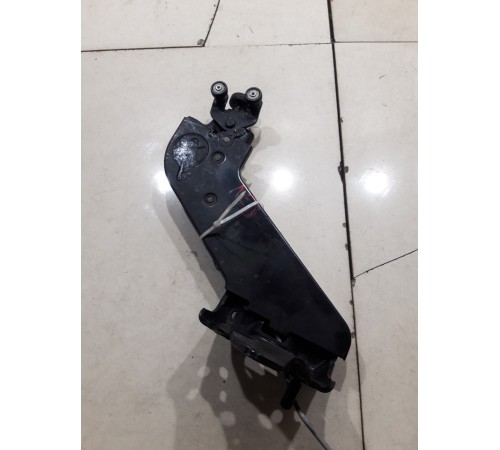 Замок с роликом левой сдвижной двери