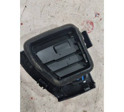 Воздушный дефлектор левый