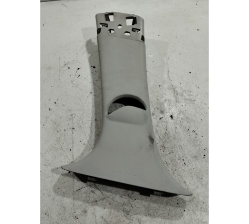 Обшивка центральной стойки(левая верхняя)