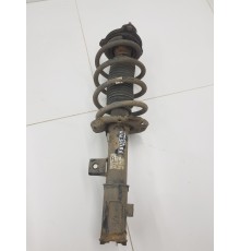 Амортизатор подвески передний правый в сборе