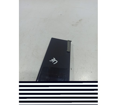 Молдинг двери(задний правый)