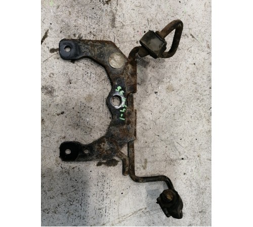 Кронштейн глушителя