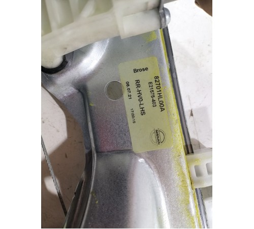 Стеклоподъемник двери задний левый