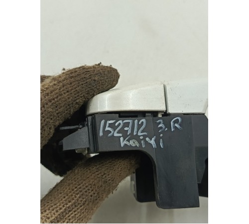 Ручка двери задняя правая наружная