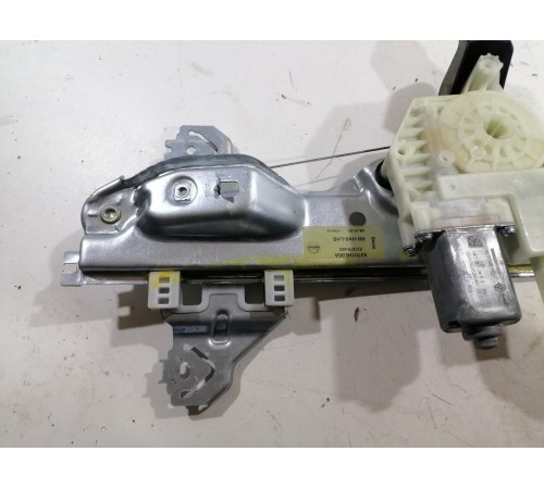 Стеклоподъемник двери задний левый