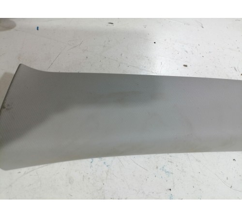 Накладка стойки лобового стекла левая