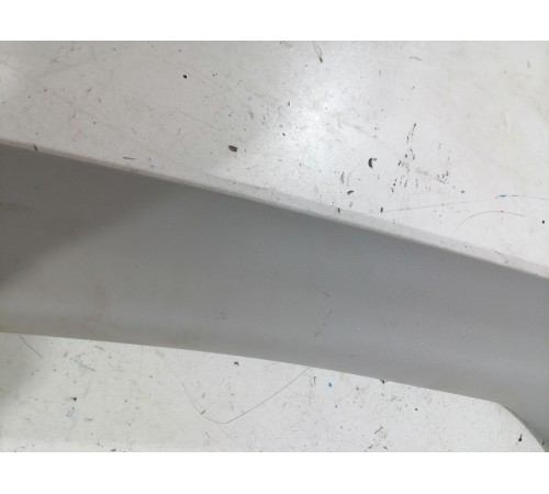 Накладка стойки лобового стекла левая