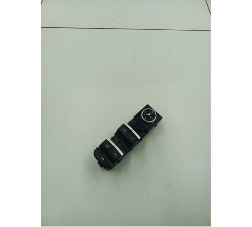 Блок управления стеклоподъемниками передний левый