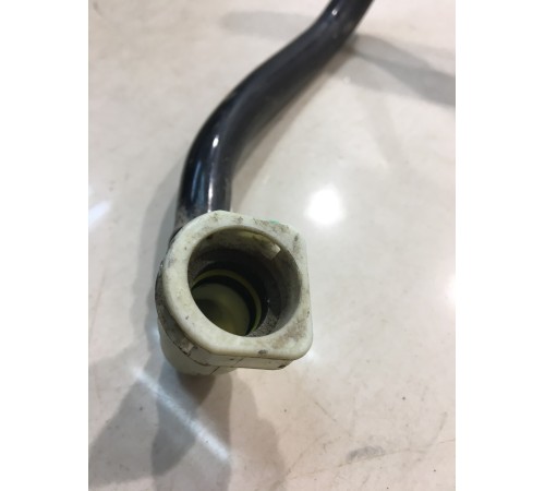 Трубка топливная