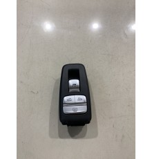 Кнопка стеклоподъемника (задняя правая)