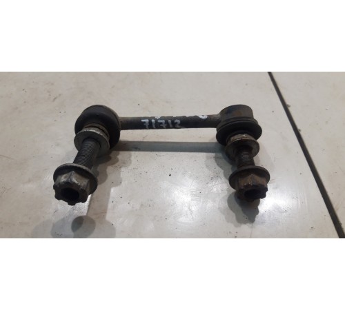 стойка стабилизатора (задняя, правая)