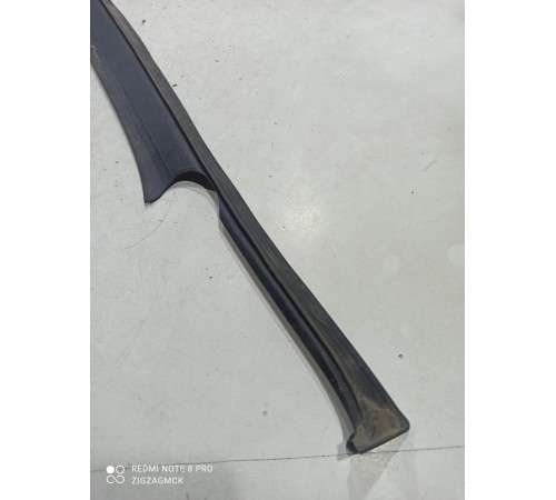 Уплотнитель крышки багажника