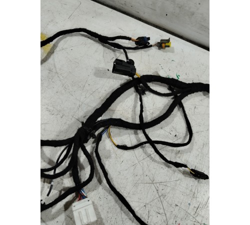 Электропроводка двери передняя левая