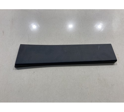 Накладка двери (задняя левая)