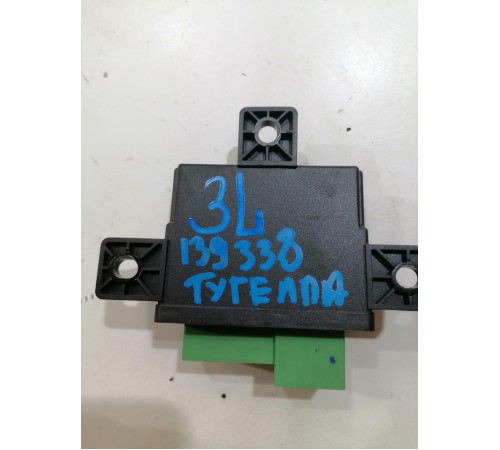 Блок управления двери задний левый