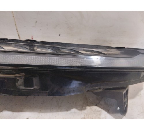 Фара передняя правая