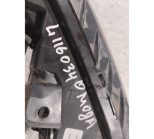 Фара передняя правая