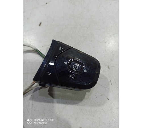 Кнопки руля многофункциональные правые