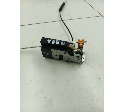 Замок двери передний правый