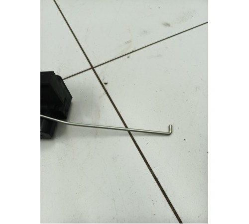 Замок двери передний правый