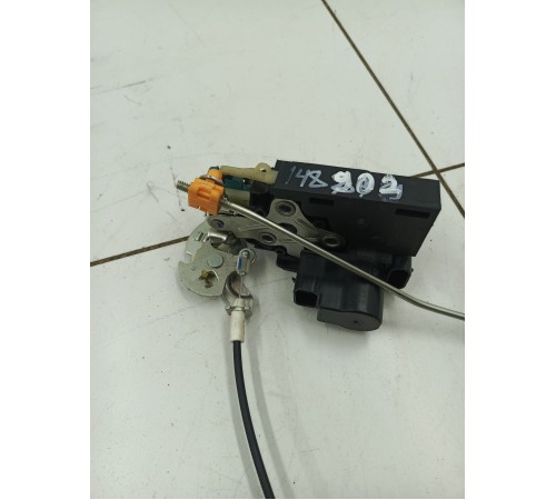 Замок двери передний правый