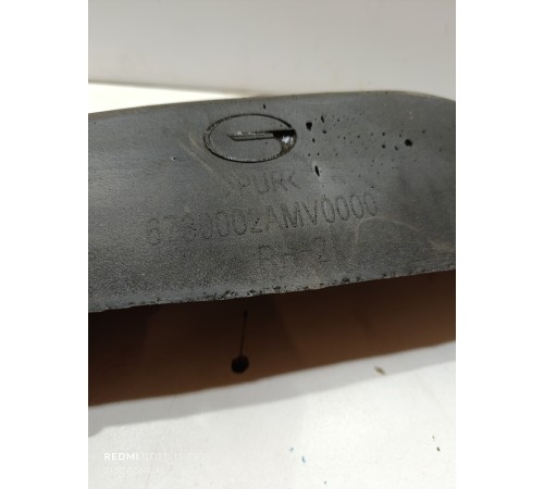 Уплотнитель крыла передний правый